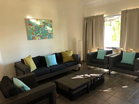 Broome Apartments and Condos For Rent cozycozy