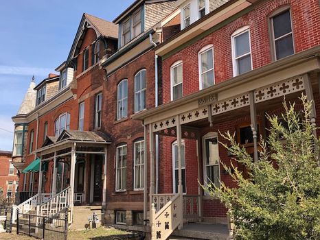 Dubuque, IA Vacation Rentals and Airbnb cozycozy