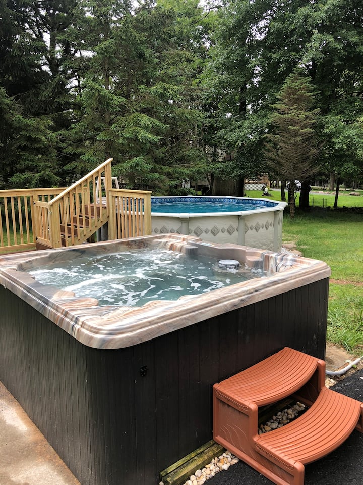Modern House Hot Tub, Private Pool Central A/c - Pennsylvania