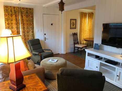 Tryon Vacation Rentals and Airbnb cozycozy