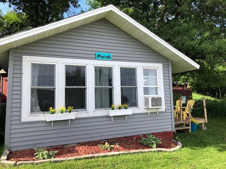 Okoboji, IA Places to Stay and Lodgings cozycozy