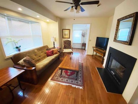 Arlington, VA Vacation Rentals and Airbnb cozycozy