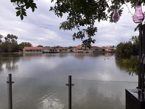 Pinjarra Villas and Holiday homes Best Deals on cozycozy