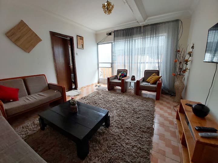 Comfy house in Addis, 5 mins from the Airport. - Addis-Abeba