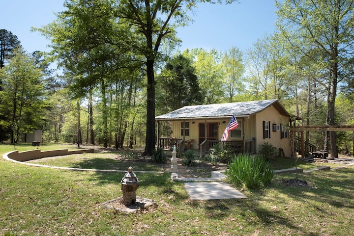 Coyote Creek Cottage W/ Nature Trail & Fire Pit - Texas