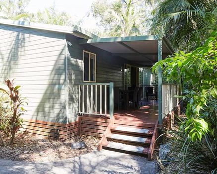 Woolgoolga Holiday Rentals and Airbnb cozycozy