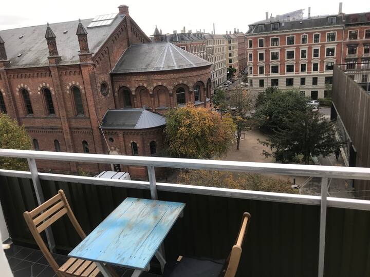 Cozy 2 Room Central Apartment with large Balcony - Copenaghen
