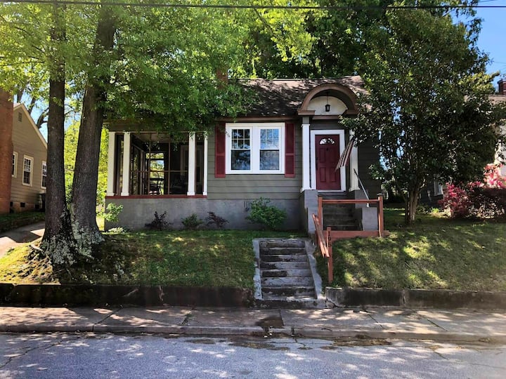 The Red Door Hampton Heights House - Spartanburg