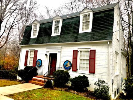 Williamsburg Vacation Rentals and Airbnb cozycozy