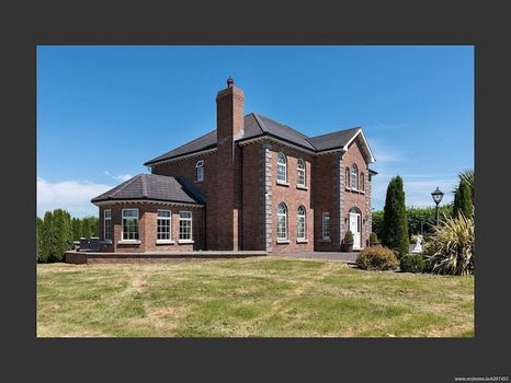 Ballinasloe Holiday Rentals and Airbnb cozycozy