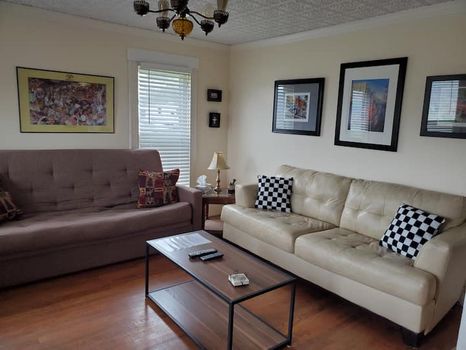 Watkins Glen Vacation Rentals and Airbnb cozycozy