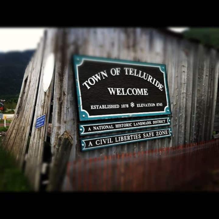 Telluride Beauty In Conveniently Located Condo - Telluride, CO