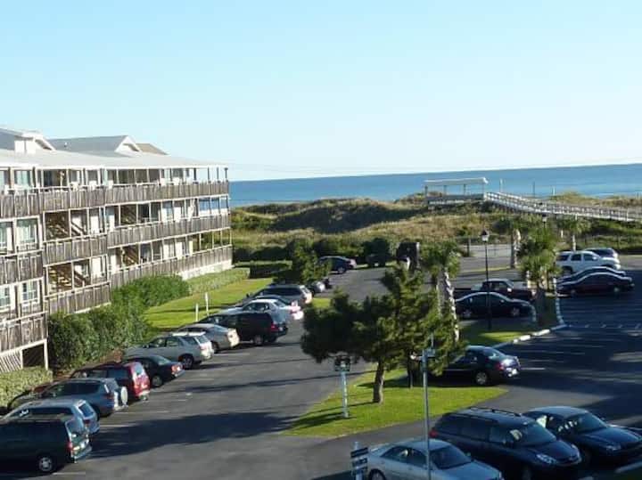 2 Bedroom Ocean Resort Condo Peppertree Renovated - Atlantic Beach, NC