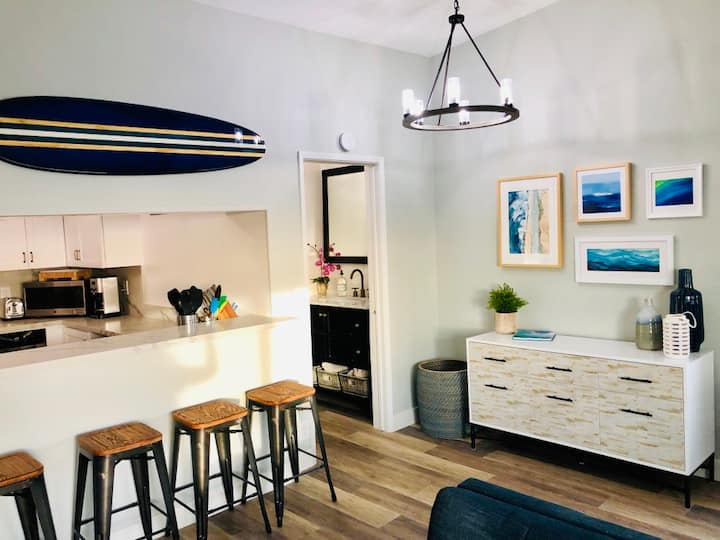 Block to Beach, Surf & More - Newly Renovated - Los Angeles, CA