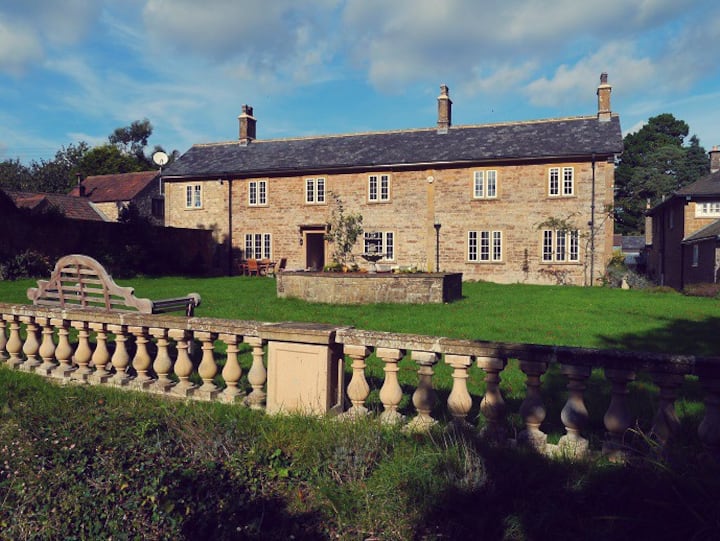 Farm house for special family holiday heated pool - Yeovil