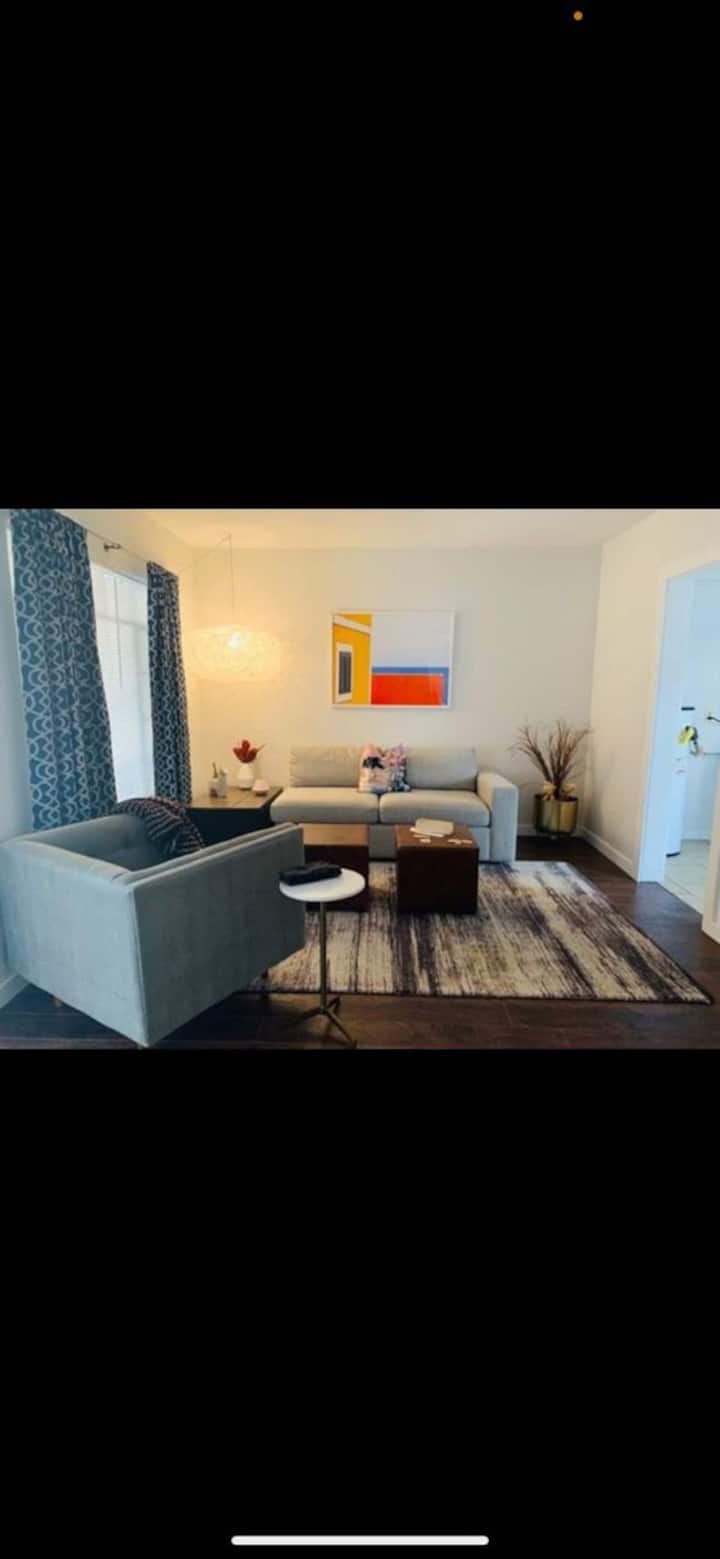 Lovely 2 bedroom apartment with free parking. - El Paso