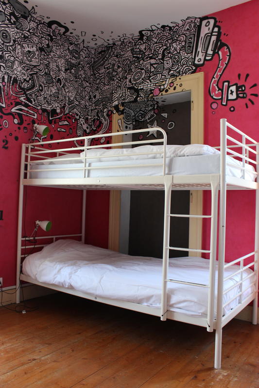 Pink House Hostel - Annecy