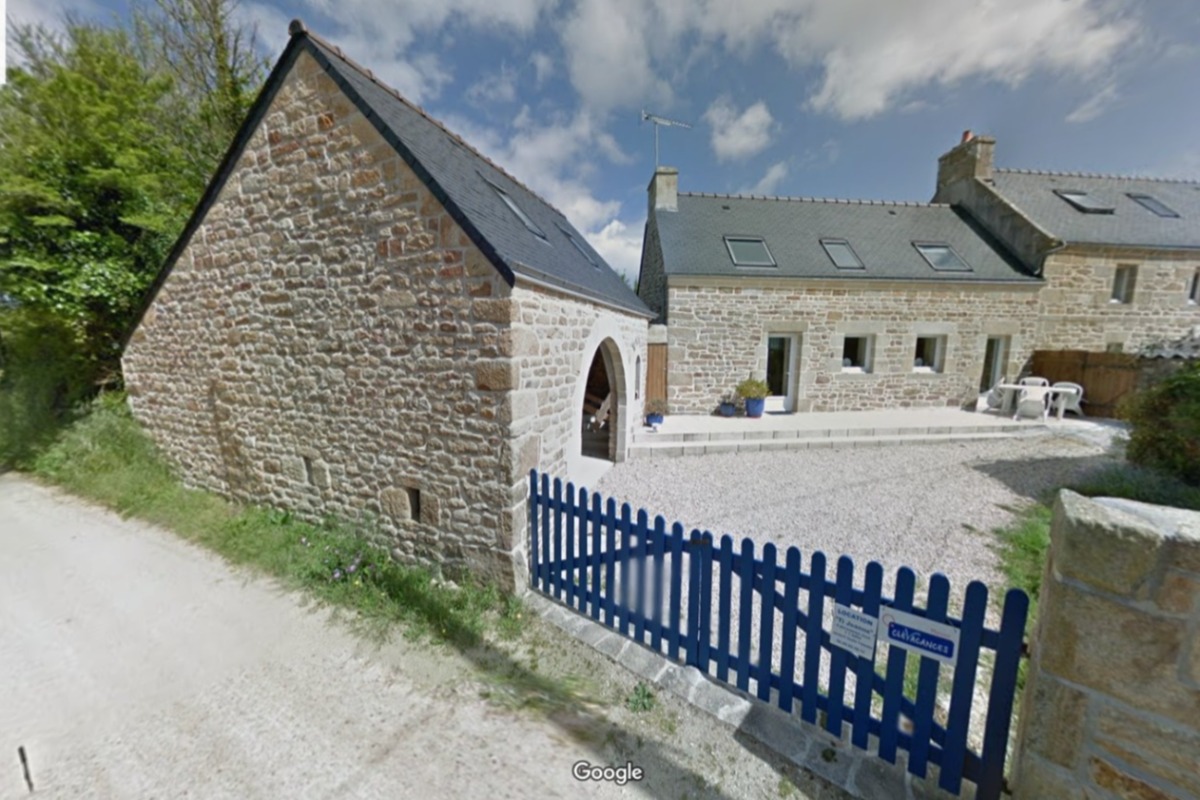 Authentique corps de ferme Breton à proximité immédiate du sentier côtier GR 34  (Finistère, Bretagne)Abonnez-vous à la newsletter ! - Finistère