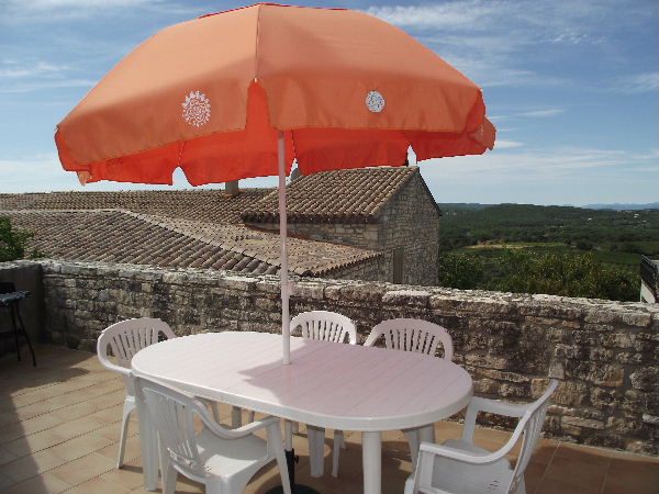 MAS DE BRUGUIER - Gîte de caractère en pierres avec terrasse et rivière proche - Gard