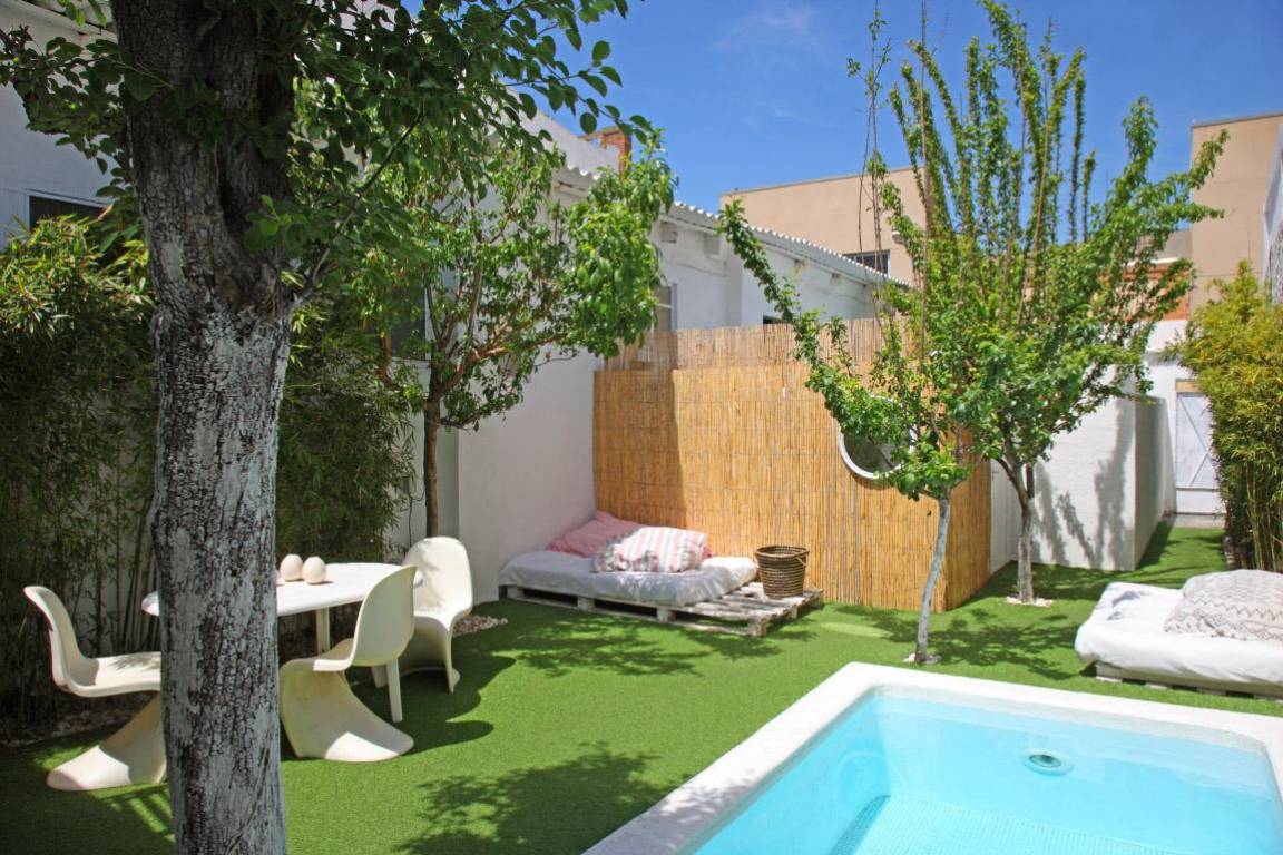110 M² Villa ∙ 4 Bedrooms ∙ 8 Guests - Barcelone