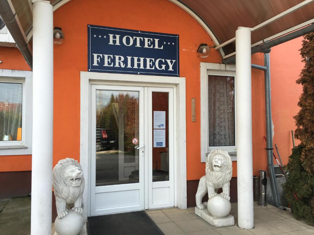 Hotel Ferihegy - Budapest Ferenc Liszt Airport (BUD)