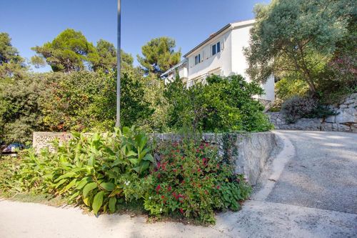 Mali Losinj Apartments and Condos For Rent cozycozy