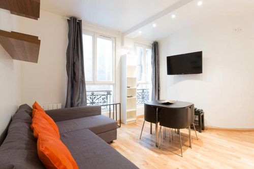 49139 Paris Short Term and Weekly Rentals cozycozy
