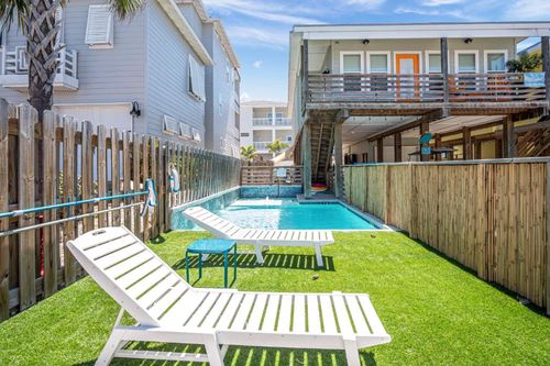 Port Aransas, TX Villas and Holiday homes Best Deals on cozycozy