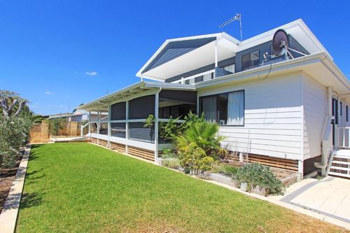 Jurien Bay Holiday homes and Villas cozycozy