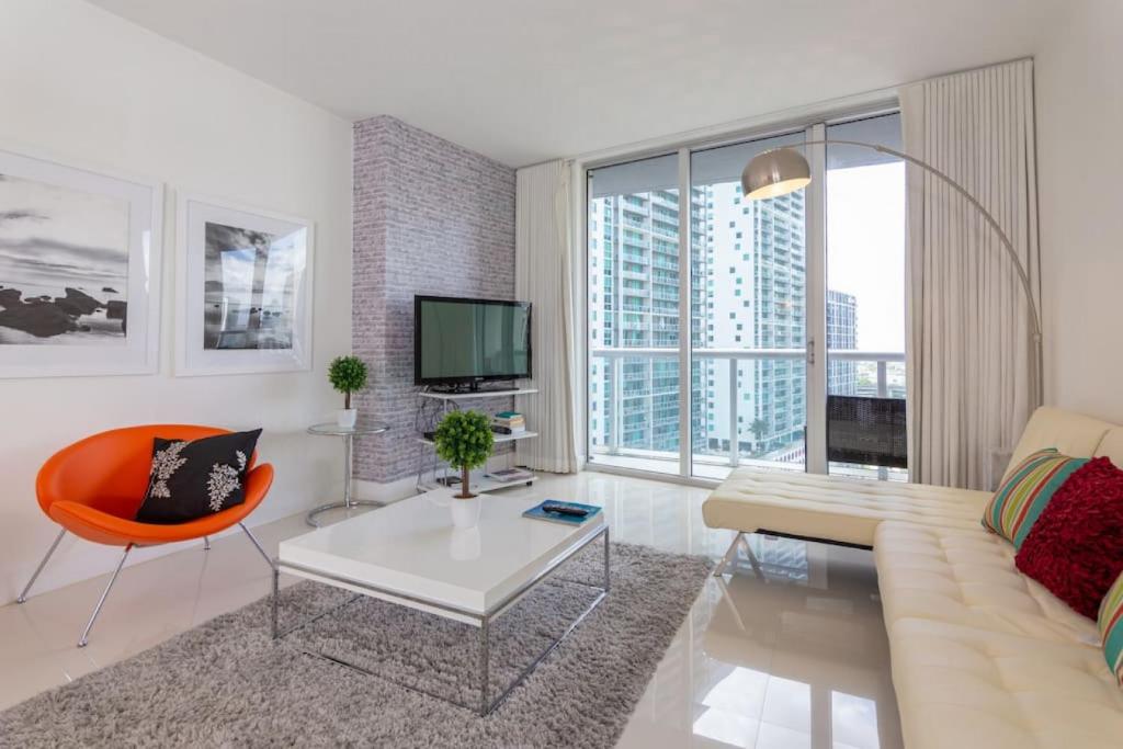 Deluxe Brickell Suite W Pool Gym City Views - Miami Beach
