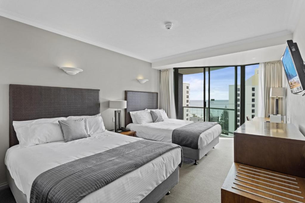 Snug 2-bed Unit Moments From The Beachside - Surfers Paradise
