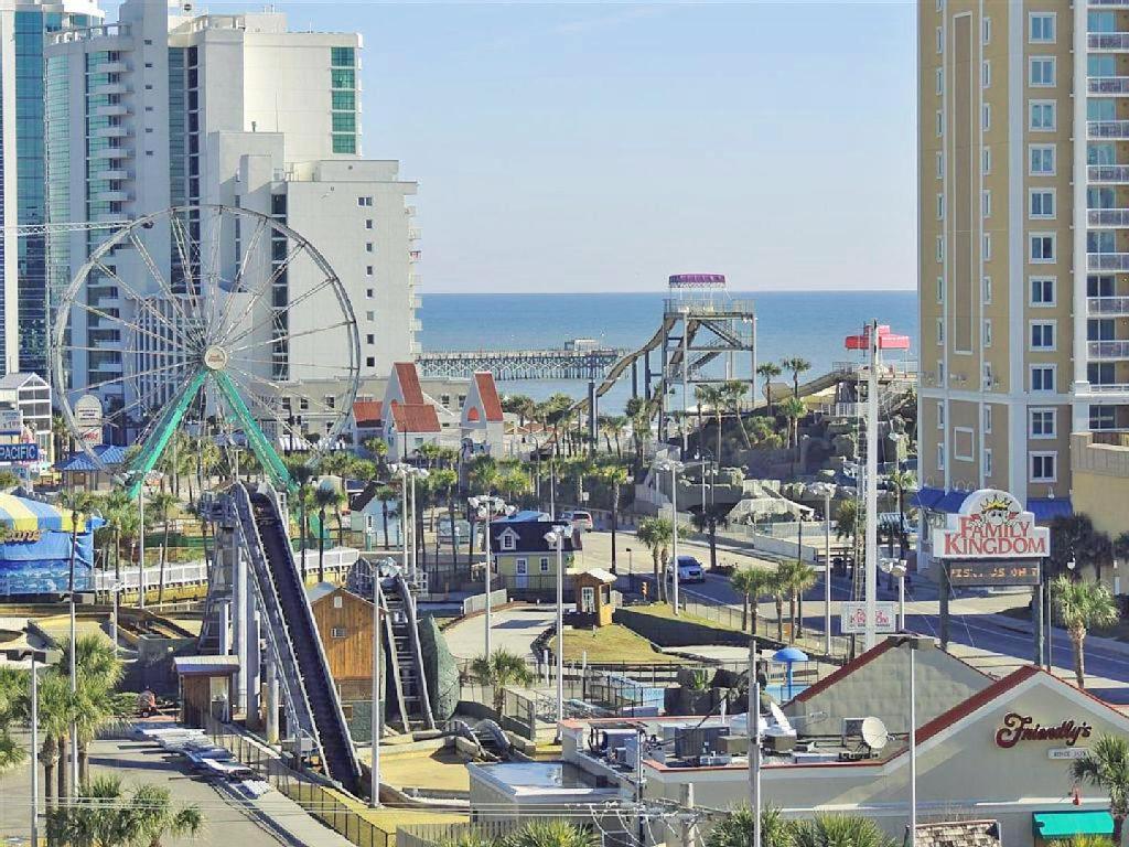 Holiday Towers 206, Ocean View 3br. Close To Boardwalk, Wifi. - Myrtle Beach