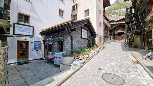 Zermatt Vacation Rentals and Airbnb cozycozy