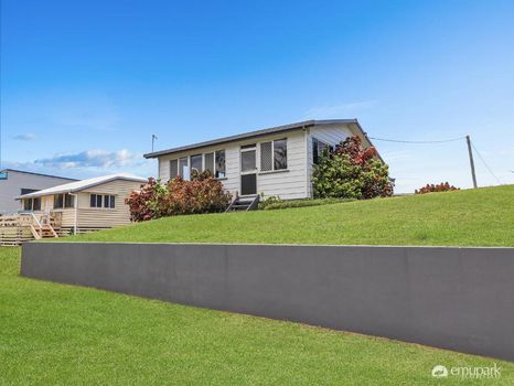 Emu Park Holiday Rentals and Airbnb cozycozy