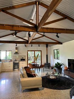 Woodford Holiday Apartments and Self Catering cozycozy