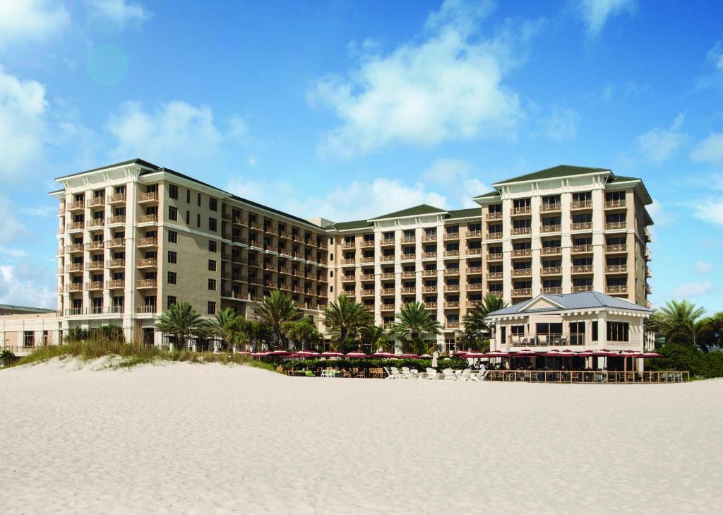 Sandpearl Resort Private Beach - Clearwater, FL