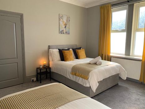 Sunderland Apartments and Condos For Rent cozycozy