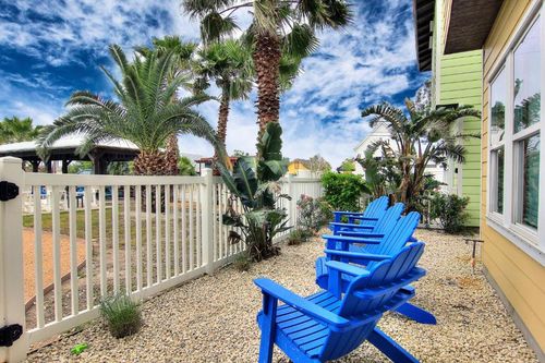 Port Aransas Vacation Rentals and Airbnb cozycozy