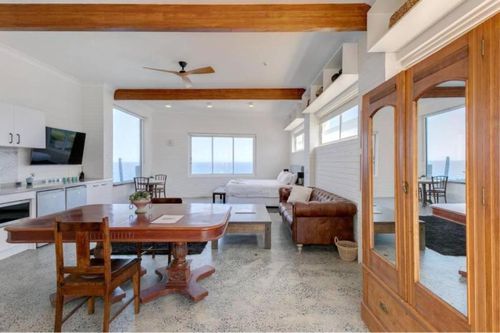 4043 Bondi Beach Short Term and Weekly Rentals cozycozy