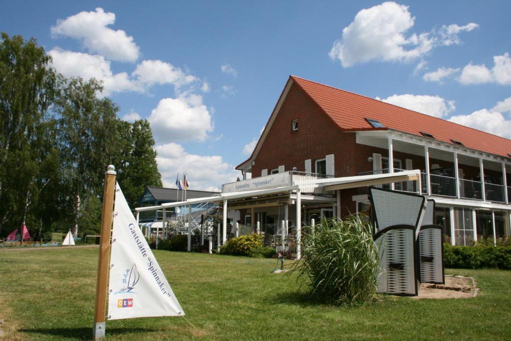Ferienzentrum Yachthafen Rechlin - Mecklenburgische Seenplatte