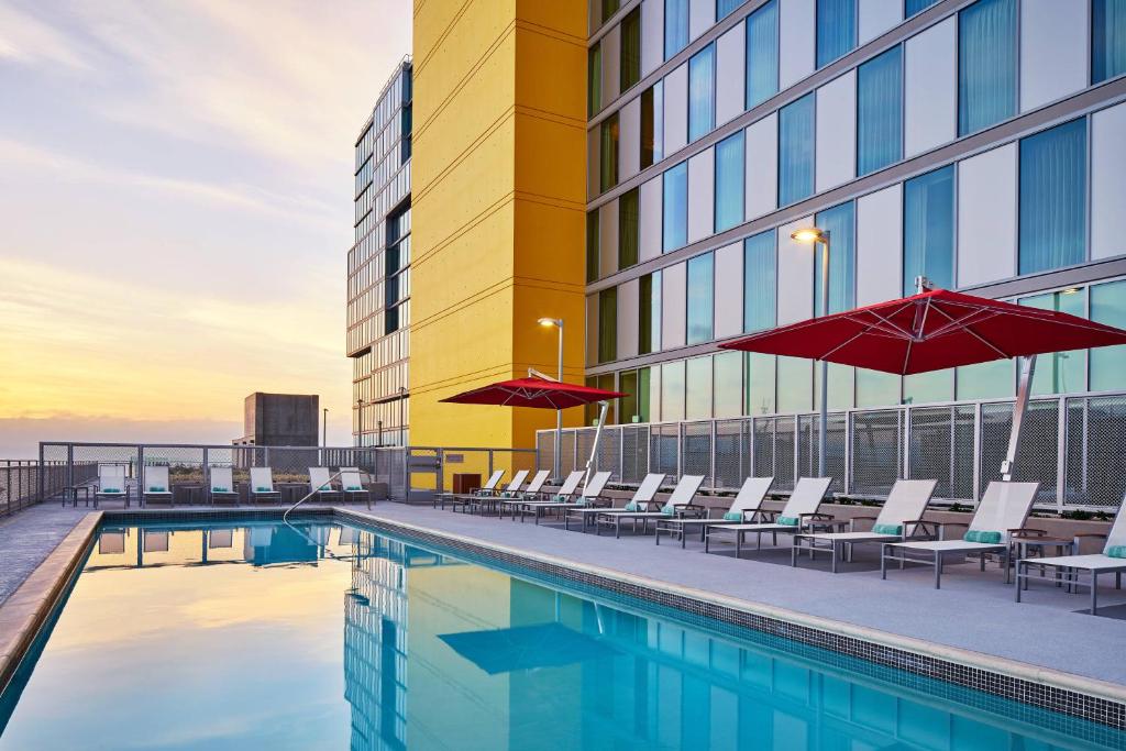 Springhill Suites By Marriott San Diego Downtown/bayfront - San Diego, CA