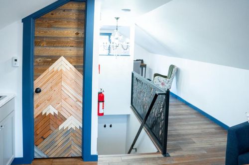 Search 7 Cheap Hotels in Palmer, AK cozycozy