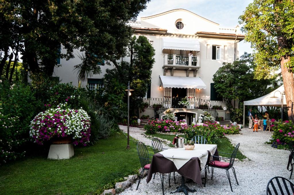 Hotel Club I Pini - Residenza D'epoca In Versilia - Viareggio