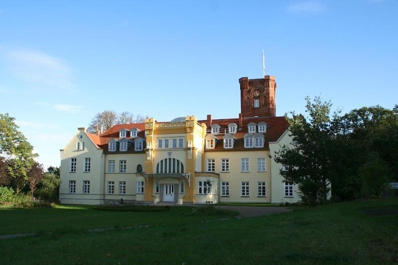 Schloss Lelkendorf, Fewo Hoppenrade - Mecklenburgische Seenplatte