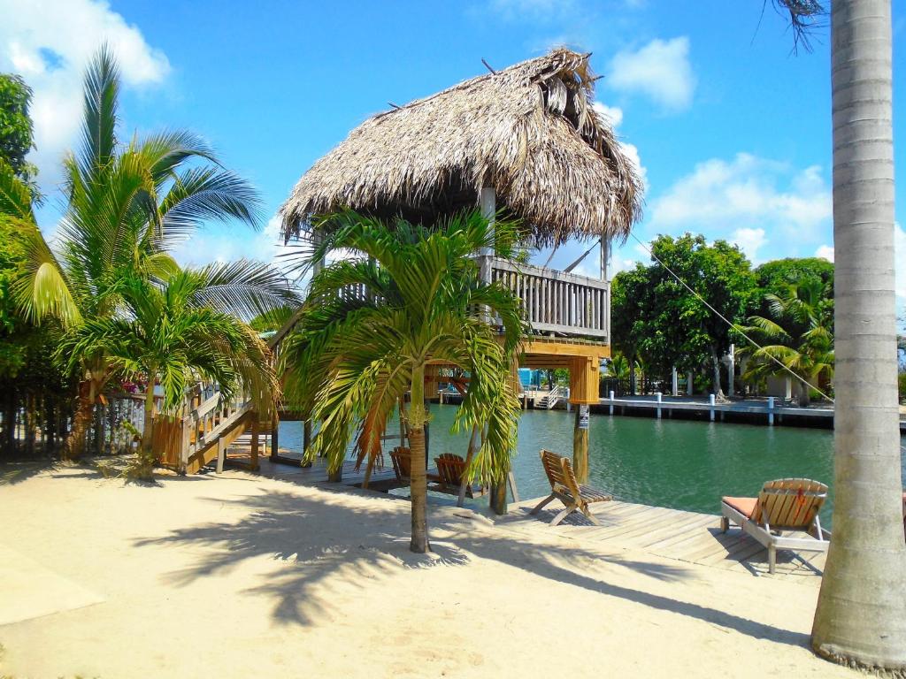 Dolce Cabana Waterfront Suites - Belize
