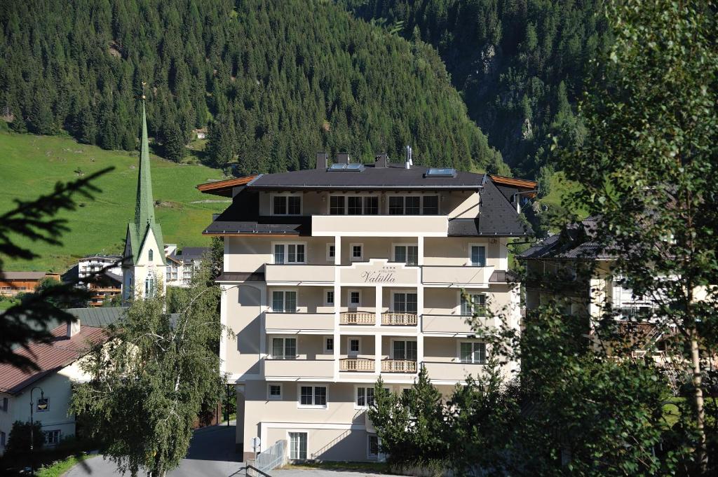 Hotel Garni Valülla - Ischgl