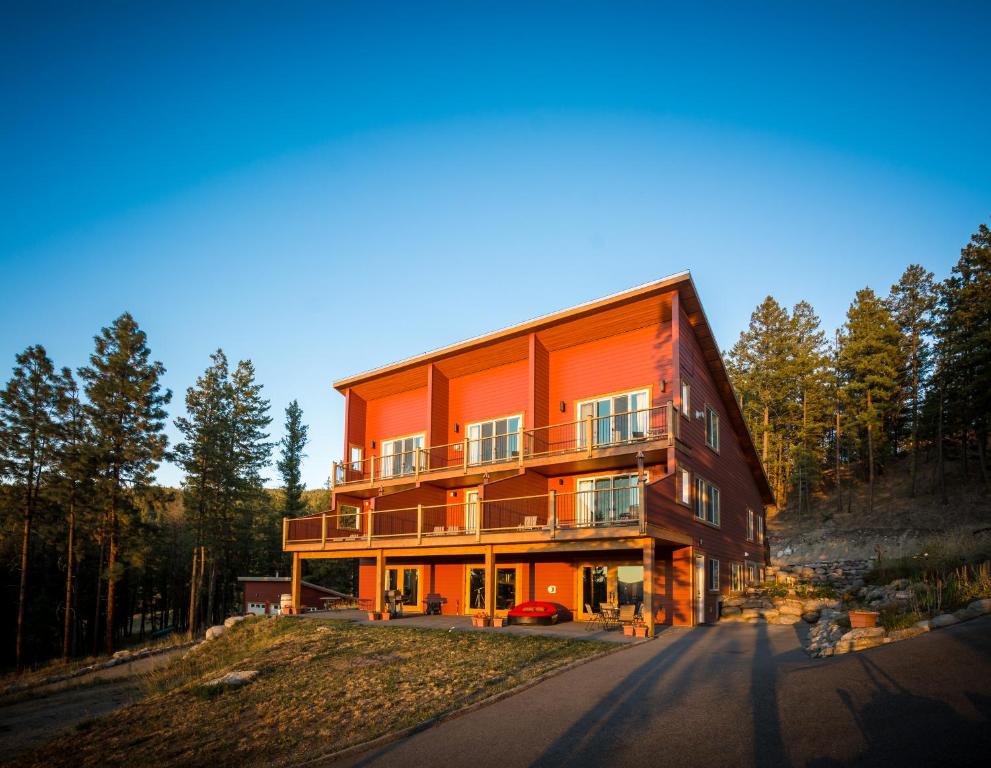 Crooked Tree Guest Suites - Penticton