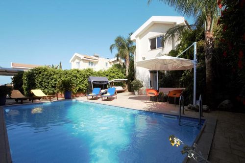 Ayia Napa Villas and Holiday homes Best Deals on cozycozy