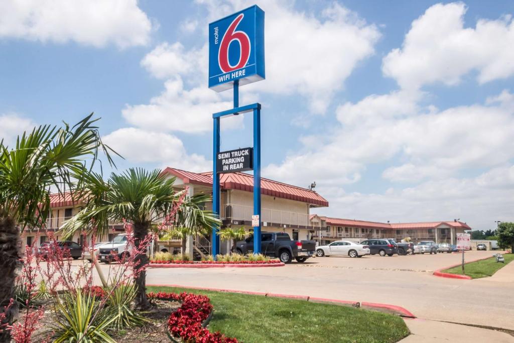 Motel 6-Mesquite, TX - Rodeo - Convention Ctr - Dallas, TX