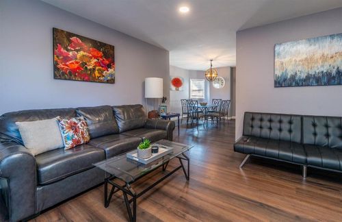 1478 Buffalo, NY Short Term and Weekly Rentals cozycozy